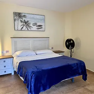 Winter Wonderland Lodge Puerto de Santiago (Tenerife)